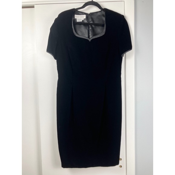 Maggy London Dresses & Skirts - Women's 90s Black Velvet Evening Party Dress Sheath Plus sz 14